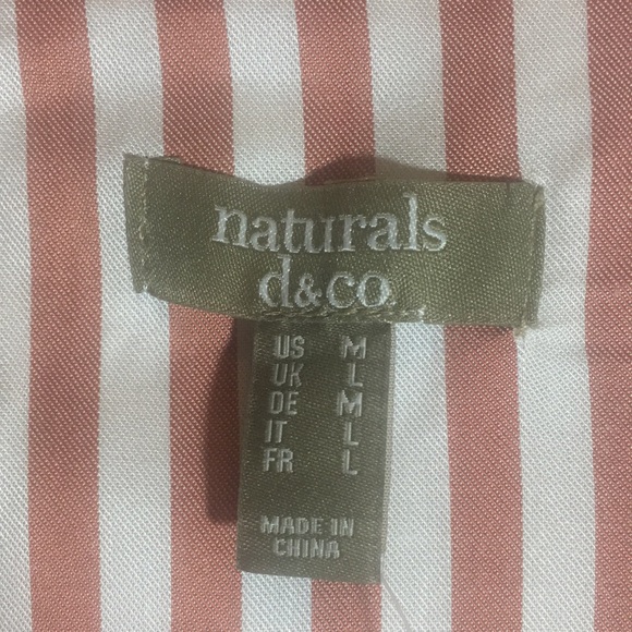 NWOT Naturals by D & Co Tailored Striped Shirt with Abalone Buttons & HiLo Hem - Picture 14 of 16